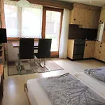 Free Cable Car & Bus Summer Haus Loree
