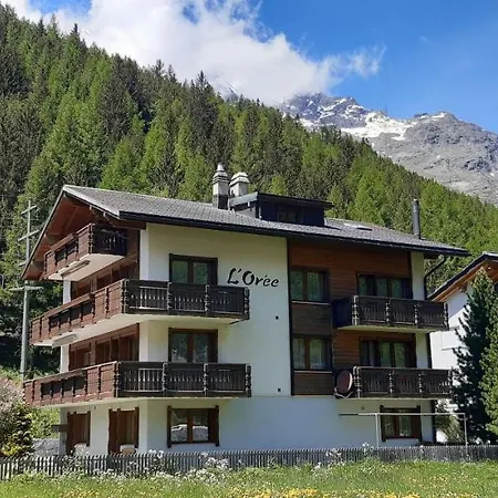Free Cable Car & Bus In The Summer Haus L'oree
