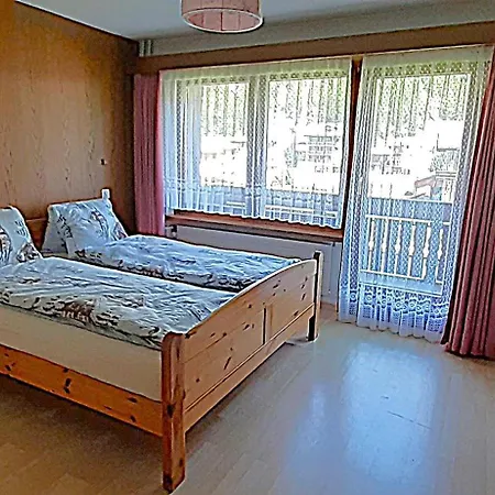 Free Bus Winter Haus Loree *