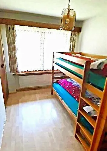 Free Bus Winter Haus Loree *