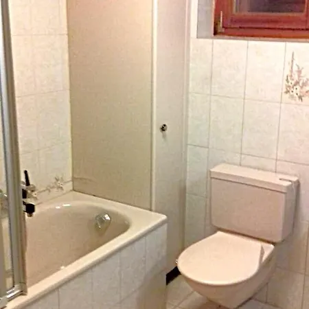 Free Bus Winter Haus Loree شقة ساس-غروند