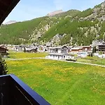 Free Cable Car & Bus Summer Haus Loree شقة *