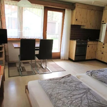 Free Cable Car & Bus Summer Haus Loree